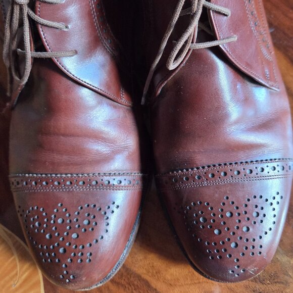 Bally Men’s Wingtips Oxford leather shoes - Picture 2 of 12